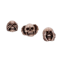 Load image into Gallery viewer, Three wise skulls 7.6cm
